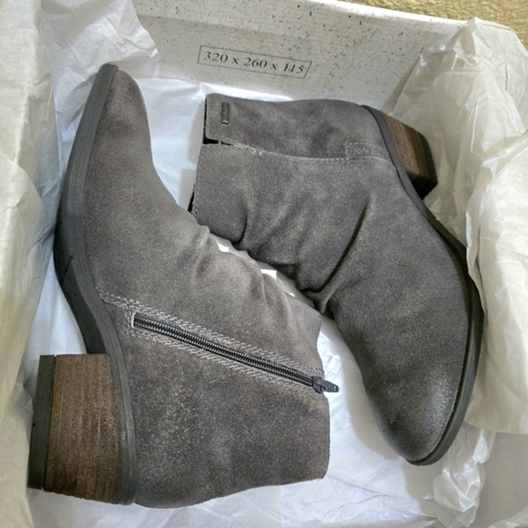 Josef Seibel Women's Daphne 50 Asphalt Gray Suede Ankle‎ Boot NEW Size 37 (6.5) - Picture 9 of 9